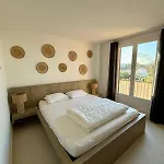 Marcogevi - Superbe Duplex Avec Vue Et Saint-tropez Apartman