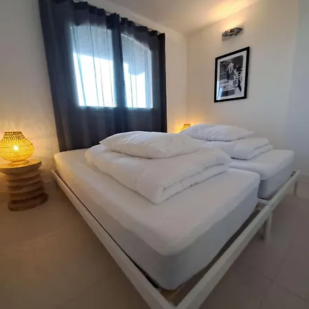 Marcogevi - Superbe Duplex Avec Vue Et Saint-tropez 코골렝
